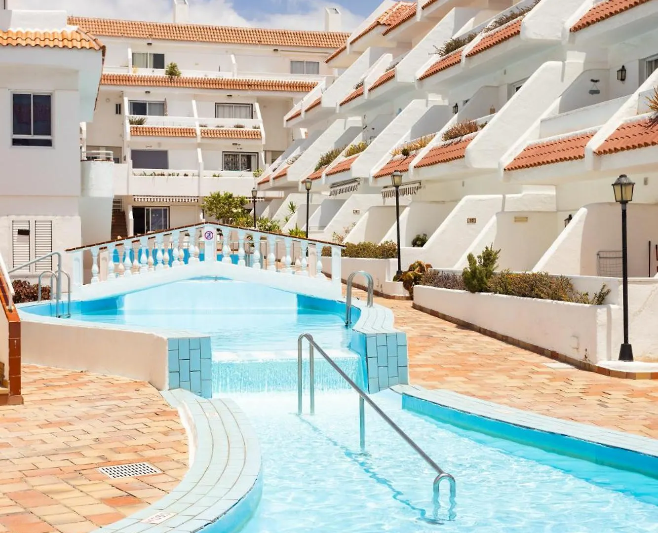 Home2Book Tropical Poolside Retreat, Las Americas Arona  Apartamento Arona (Tenerife)