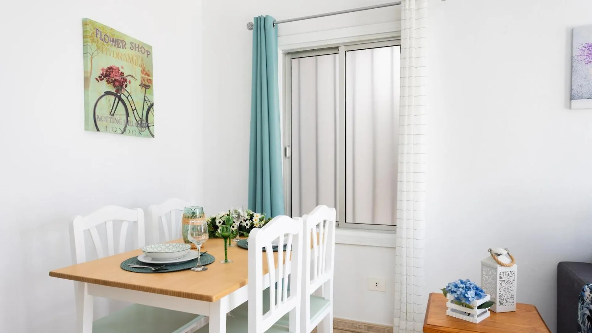 Home2Book Tropical Poolside Retreat, Las Americas Arona